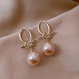 Boucles d'oreilles pendantes avec perle intemporelle