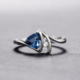Bague rétro avec pierre bleue triangulaire | Argent