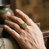 Bague rétro réglable en or avec jade vert