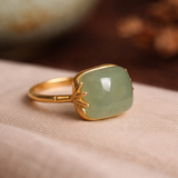 Bague rétro réglable en or avec jade vert