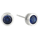Boucles d'oreilles à clou avec lunette en saphir | Or blanc