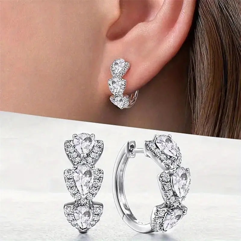 Boucles d'oreilles à rayures avec cristal brillant