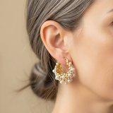 Boucles d'oreilles en or au design vintage avec perles