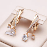 Boucles d'oreilles en or uniques avec zirconia