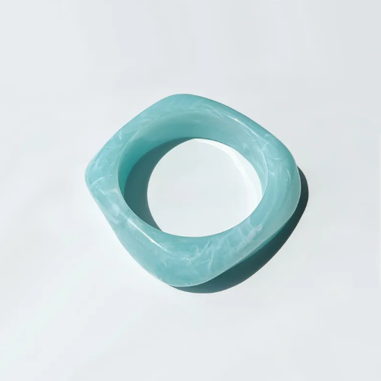 Bracelet carré coloré en acrylique | Or