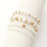Bracelets en perles blanches