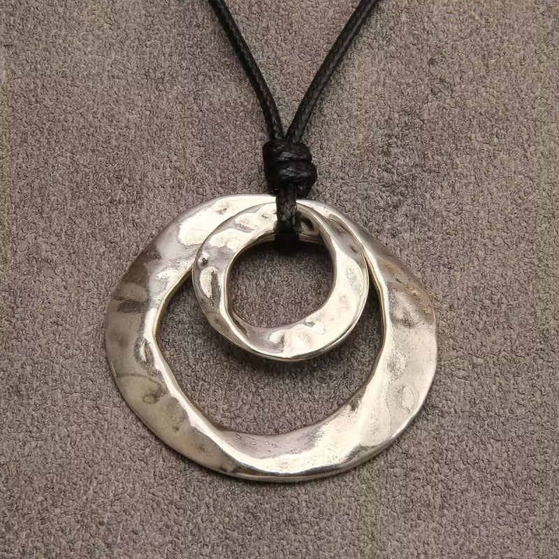 Collier avec Pendentif Géométrique Irrégulier