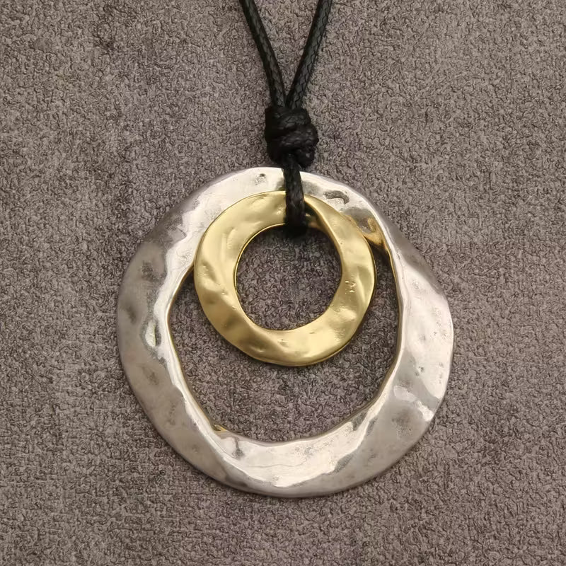 Collier avec Pendentif Géométrique Irrégulier