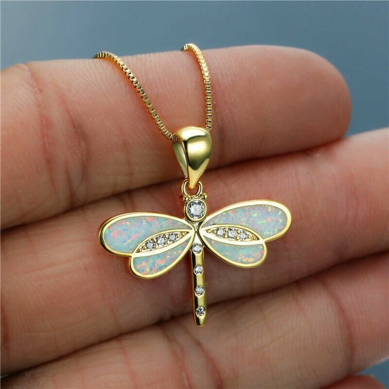 Collier avec libellule en or et opale