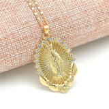 Collier avec médaille de la Vierge Marie