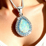 Collier en Opale Bleue Lumineuse