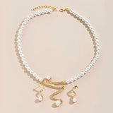Ensemble cadeau en perles naturelles : collier et boucles d'oreilles