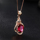 Collier Élégant avec des Cristaux Rouges et de l'Or
