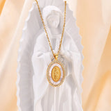 Collier avec Pendentif Ovale de la Vierge en Or