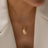 Collier Plaqué Or avec Opale Œil de Chat Ovale