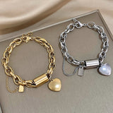 Bracelet épais en cœur en or