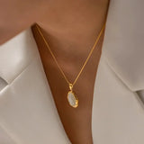 Collier Plaqué Or avec Opale Œil de Chat Ovale