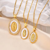 Collier avec Pendentif Ovale de la Vierge en Or