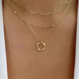 Collier classique en or à couches avec pendentif