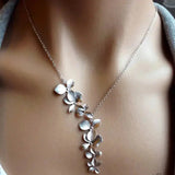 Collier en Argent Intemporel avec Pendentif Floral